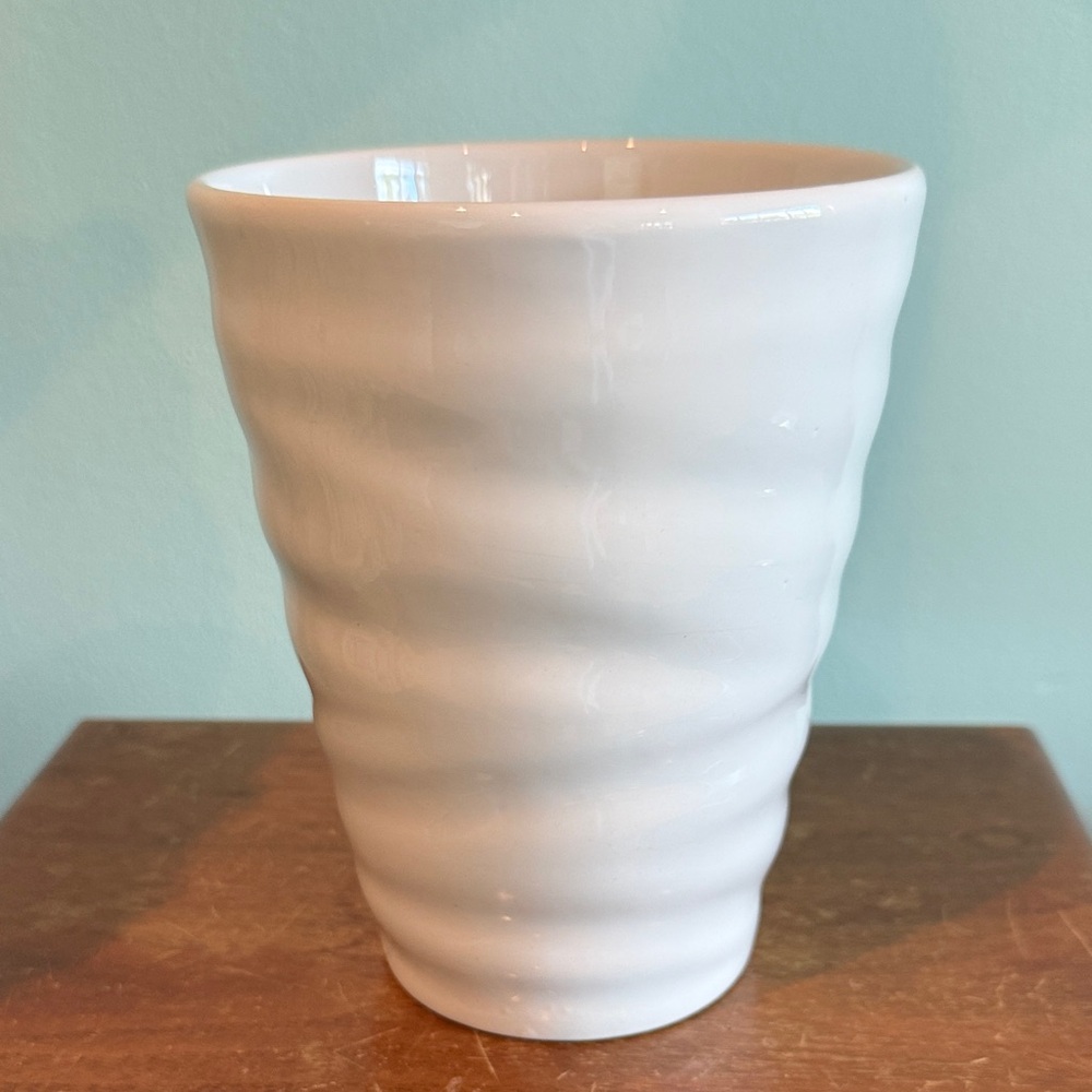 Like New White Ceramic Orchid Pot